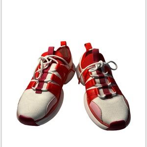 Nurture Bolder Split Sole Chunky Sneakers Size 8 NWB